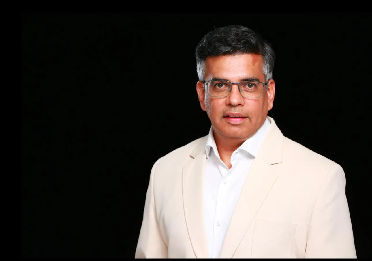 Portrait of Dr Kapil Chawla